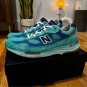 New Balance 992 Blue Silver